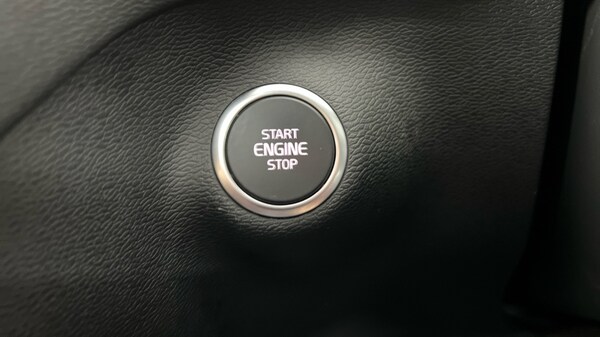 Used Volvo XC40 2024 for sale - 75558628: Photo 24