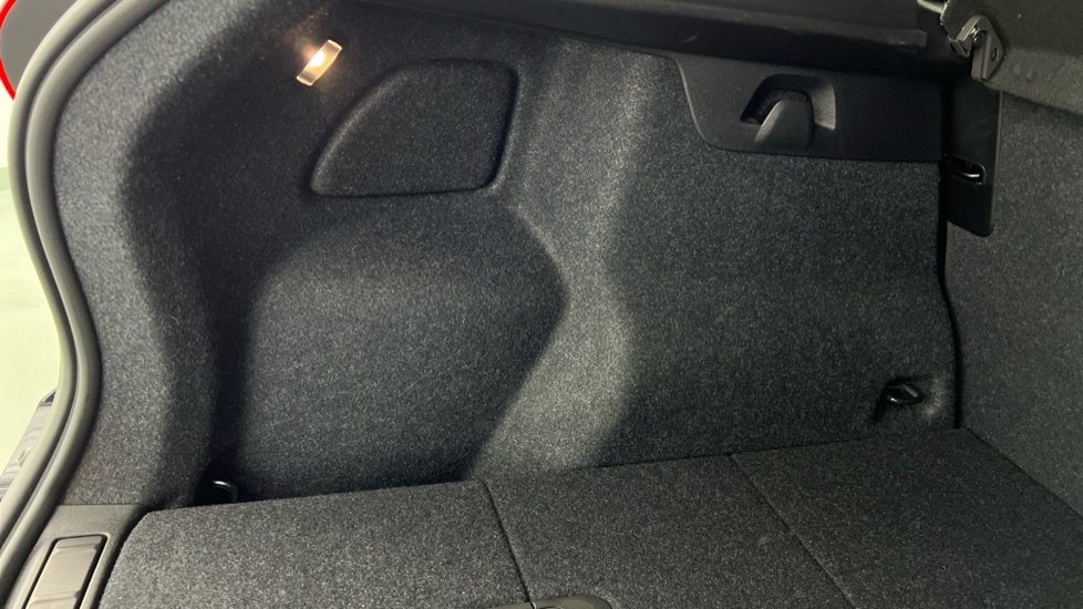 Used Volvo XC40 2024 for sale - 75558628: Photo 58