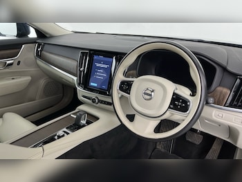 Used Volvo V90 2021 for sale - 75467563: Photo