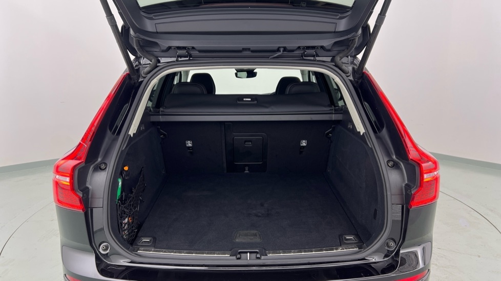 Used Volvo XC60 2024 for sale - 76664516: Photo 13