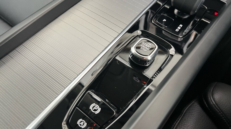 Used Volvo XC60 2024 for sale - 76664516: Photo 26