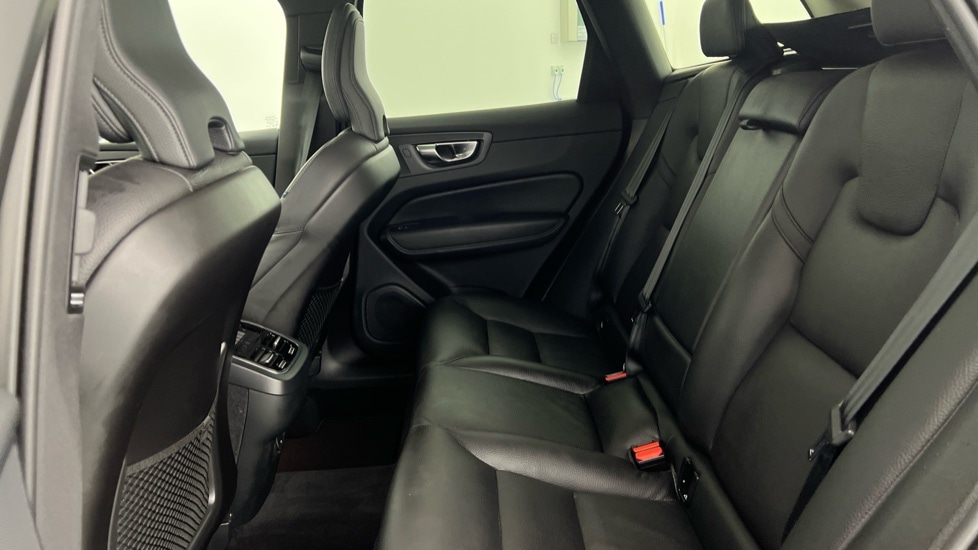 Used Volvo XC60 2024 for sale - 76664516: Photo 32