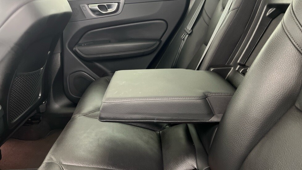 Used Volvo XC60 2024 for sale - 76664516: Photo 33