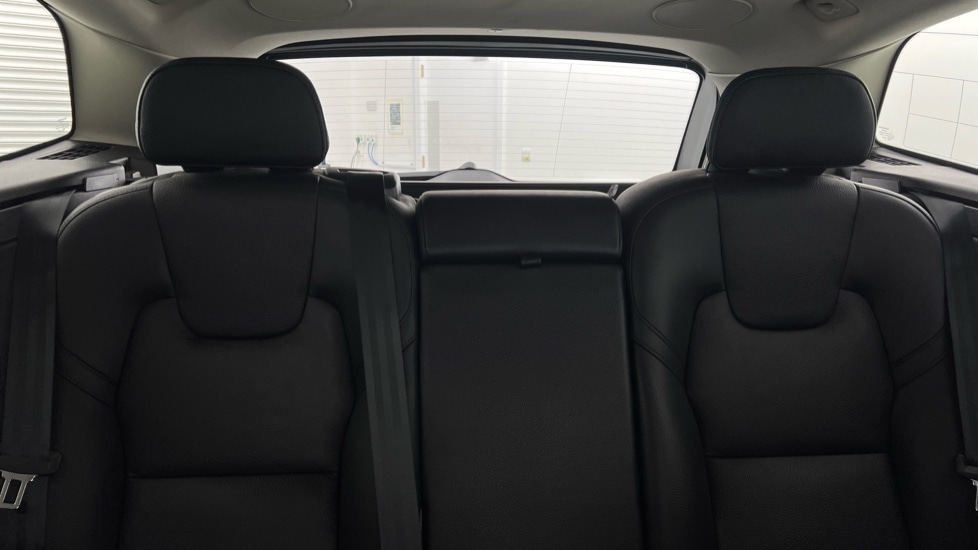 Used Volvo XC60 2024 for sale - 76664516: Photo 35