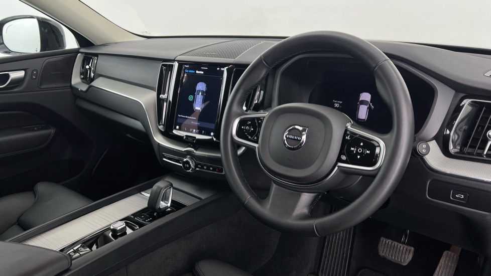 Used Volvo XC60 2024 for sale - 76664516: Photo 4