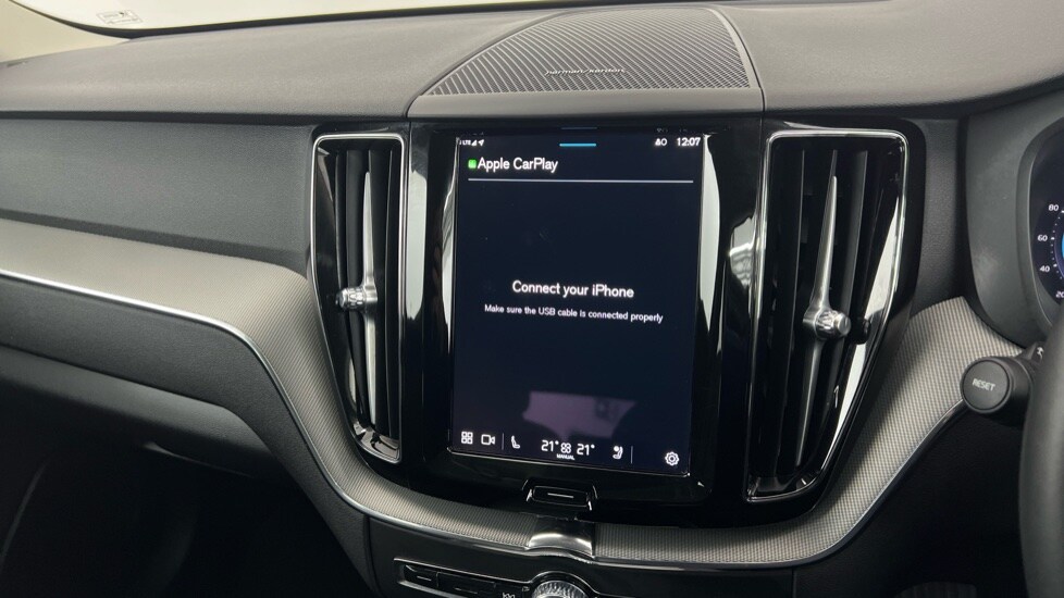 Used Volvo XC60 2024 for sale - 76664516: Photo 42