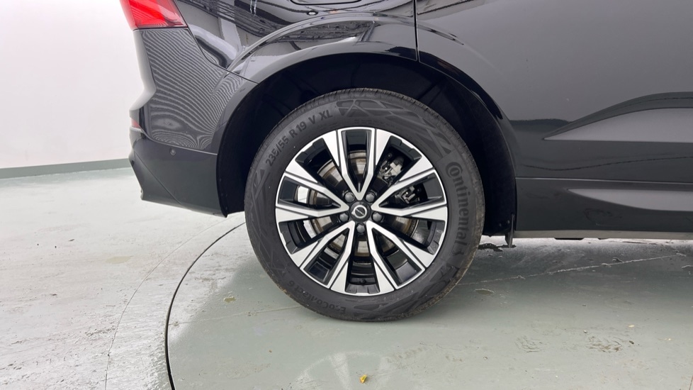 Used Volvo XC60 2024 for sale - 76664516: Photo 9