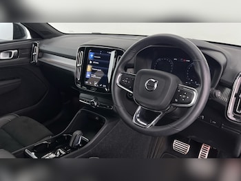 Used Volvo XC40 2022 for sale - 75735349: Photo