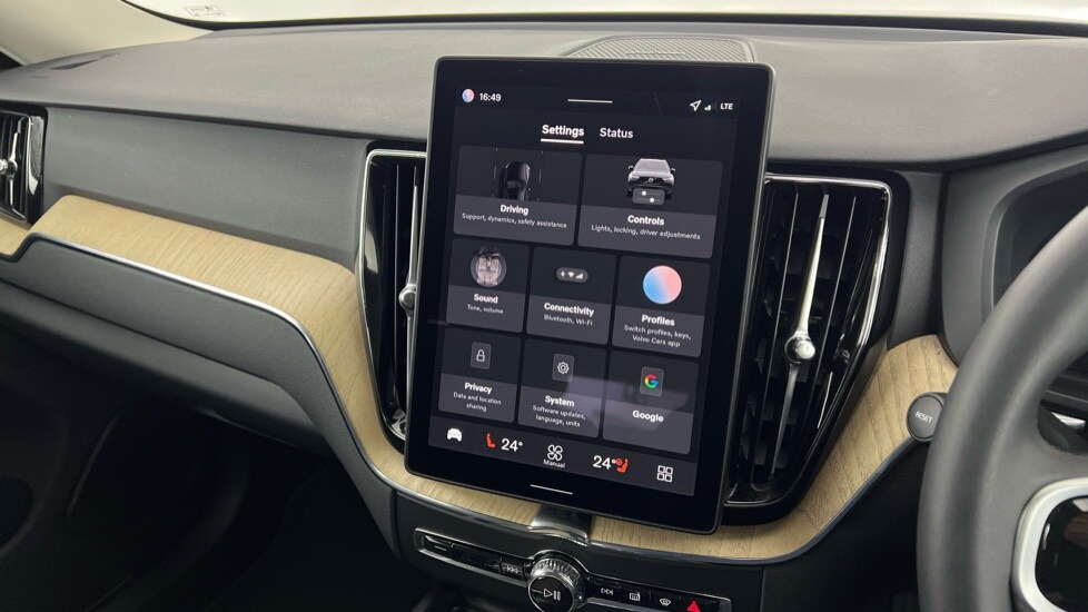 Used Volvo XC60 2025 for sale - 77755678: Photo 17