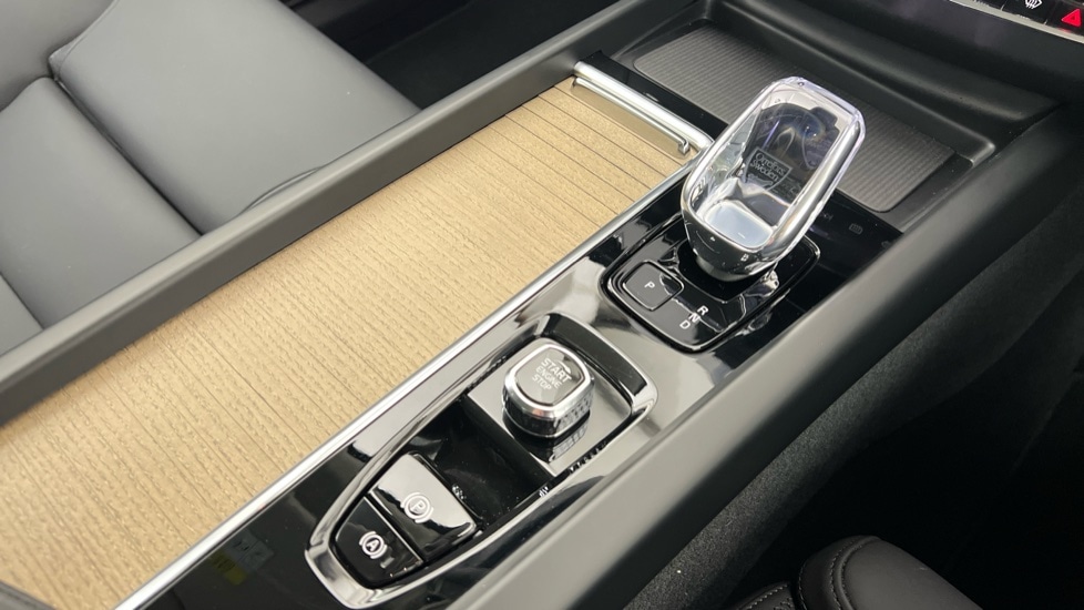 Used Volvo XC60 2025 for sale - 77755678: Photo 25