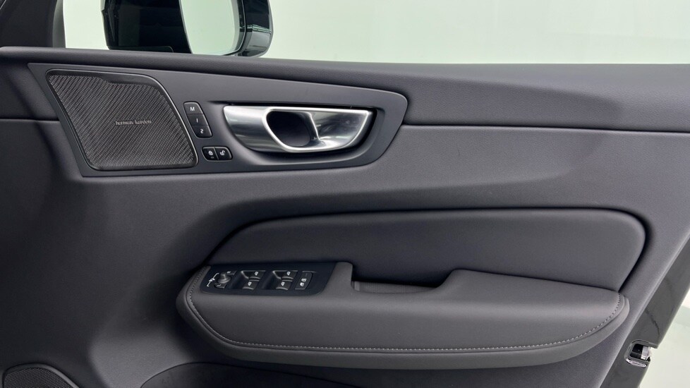 Used Volvo XC60 2025 for sale - 77755678: Photo 29