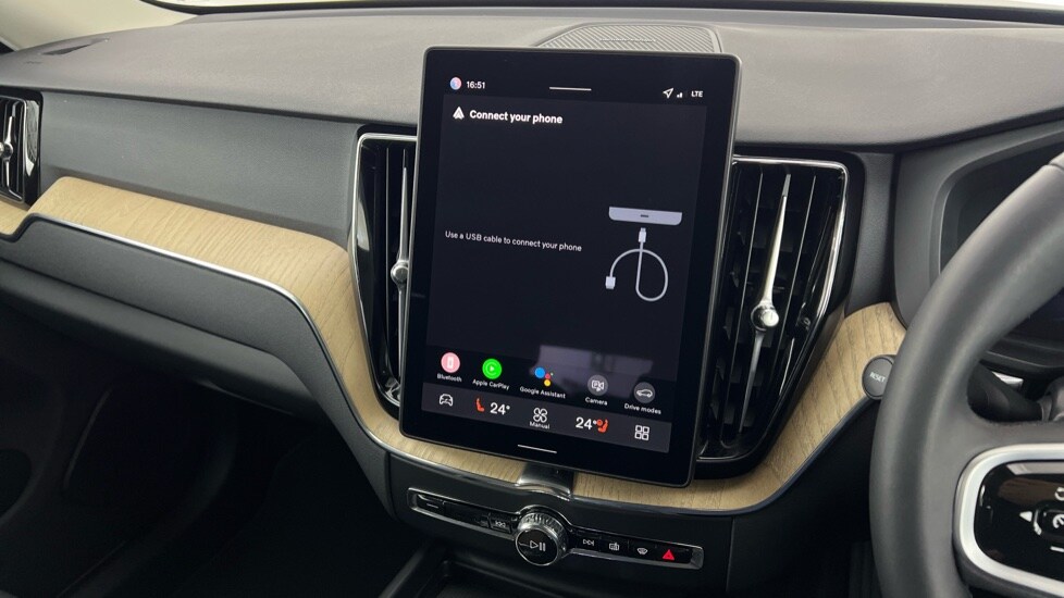 Used Volvo XC60 2025 for sale - 77755678: Photo 44