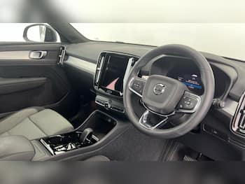 Used Volvo XC40 2023 for sale - 79741972: Photo