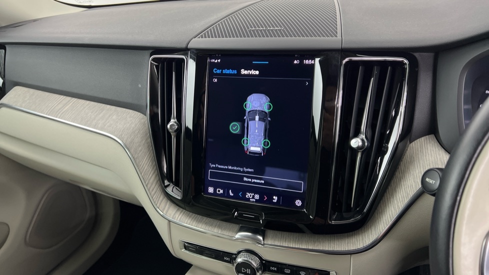 Used Volvo XC60 2023 for sale - 76540143: Photo 14