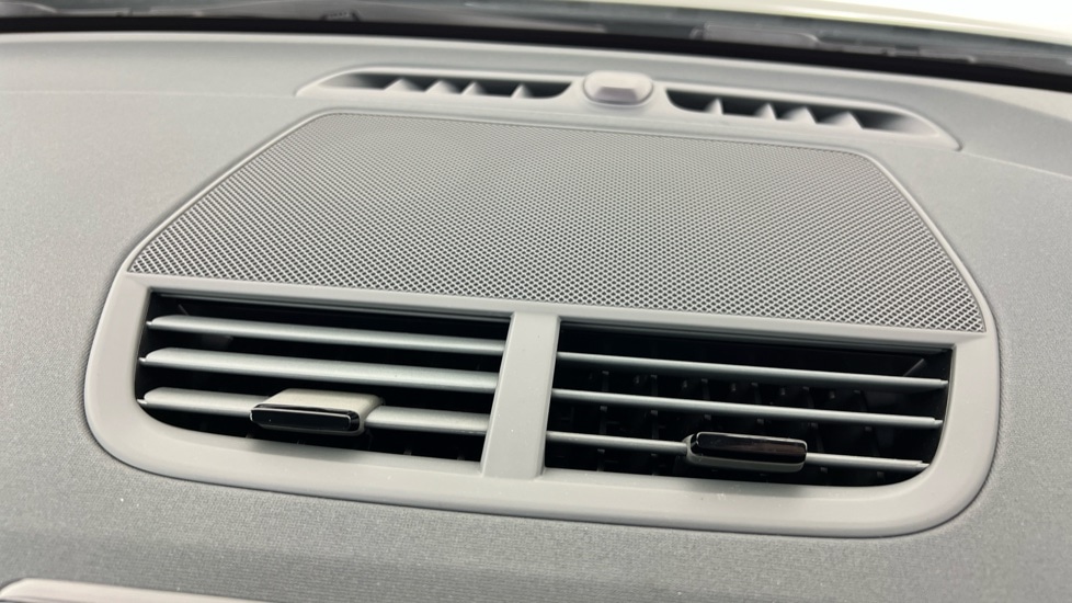 Used Polestar Polestar 2 2025 for sale - 77157996: Photo 24