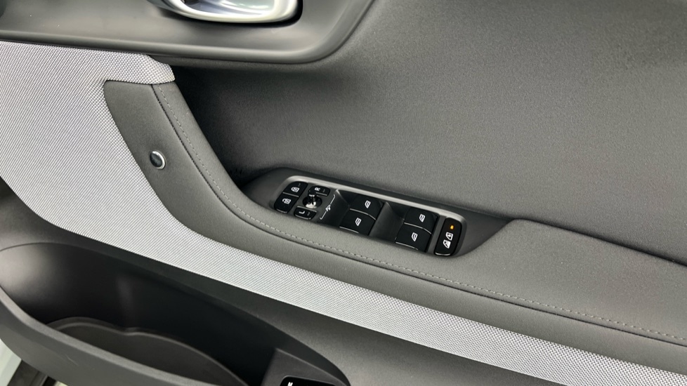 Used Polestar Polestar 2 2025 for sale - 77157996: Photo 45