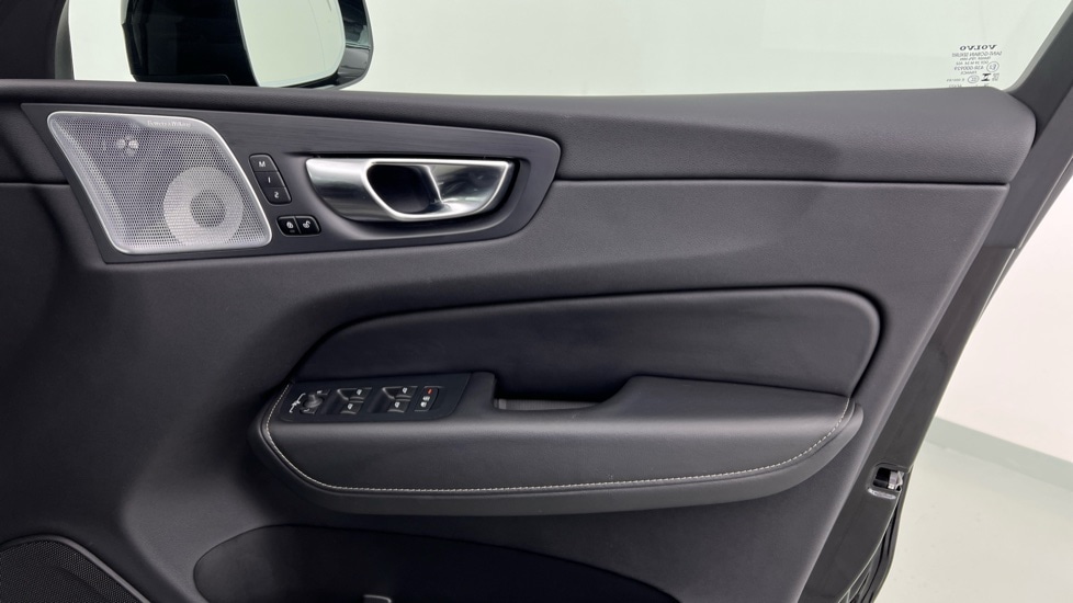 Used Volvo XC60 2025 for sale - 78158629: Photo 29