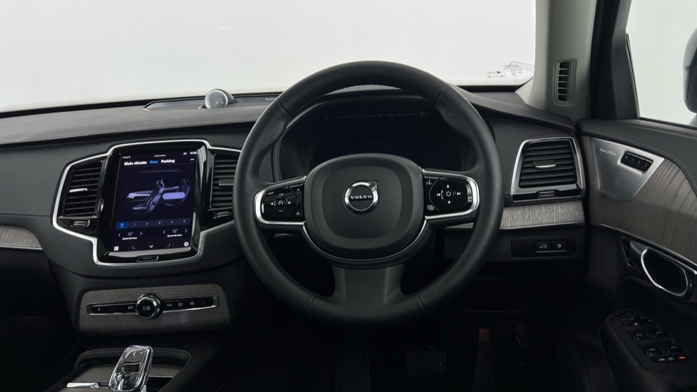 Used Volvo XC90 2023 for sale - 76007950: Photo 10