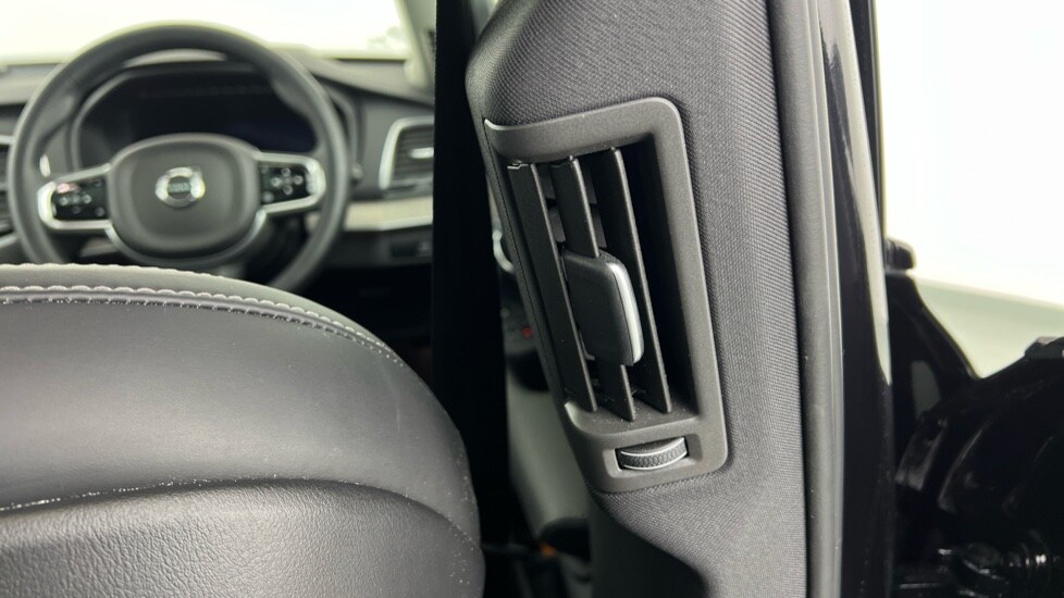 Used Volvo XC90 2023 for sale - 76007950: Photo 38
