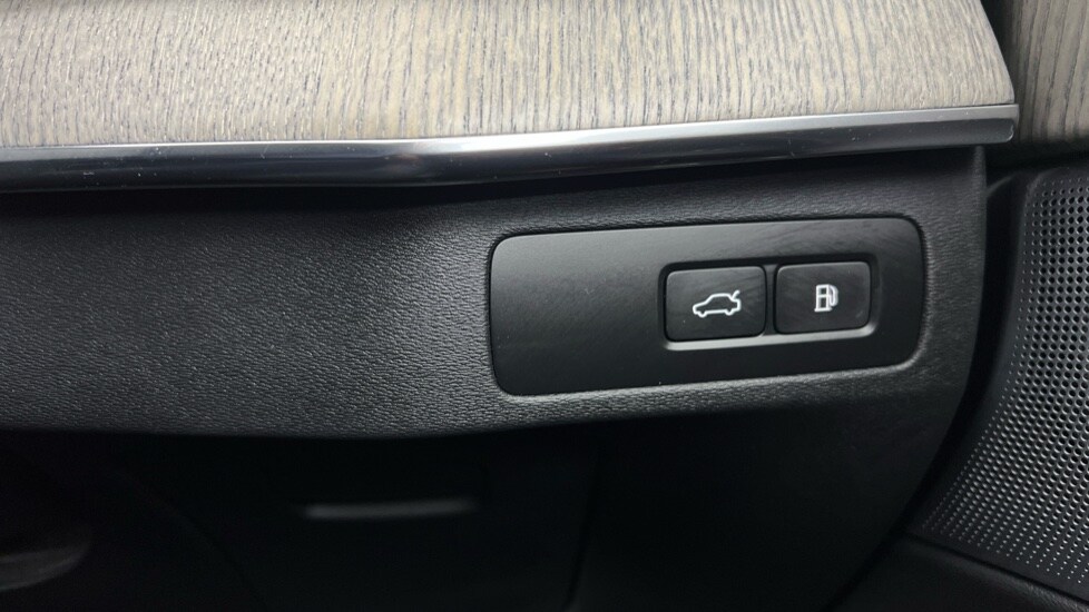 Used Volvo XC90 2023 for sale - 76007950: Photo 49