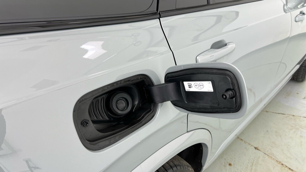 Used Volvo XC90 2025 for sale - 77934403: Photo 16