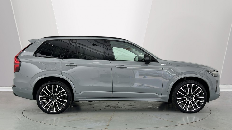 Used Volvo XC90 2025 for sale - 77934403: Photo 3
