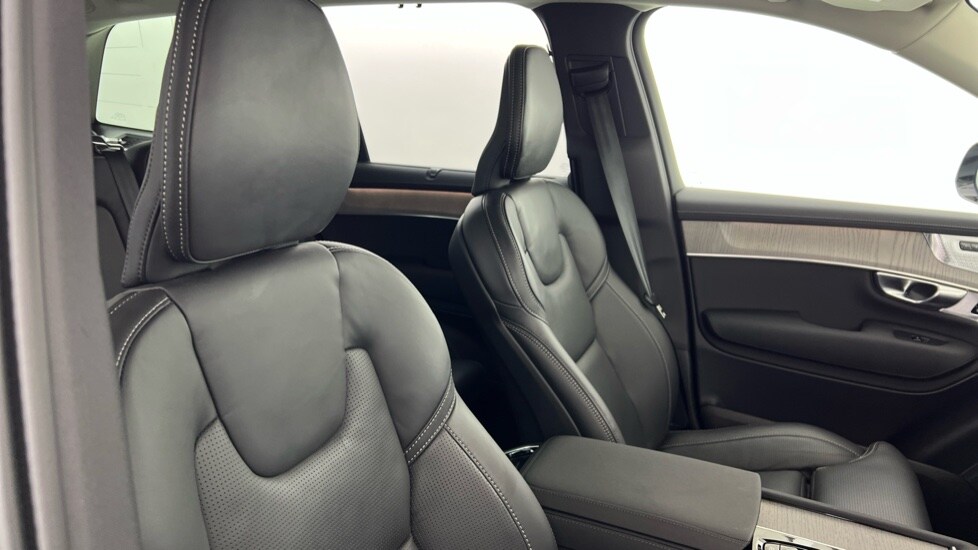 Used Volvo XC90 2025 for sale - 77934403: Photo 38