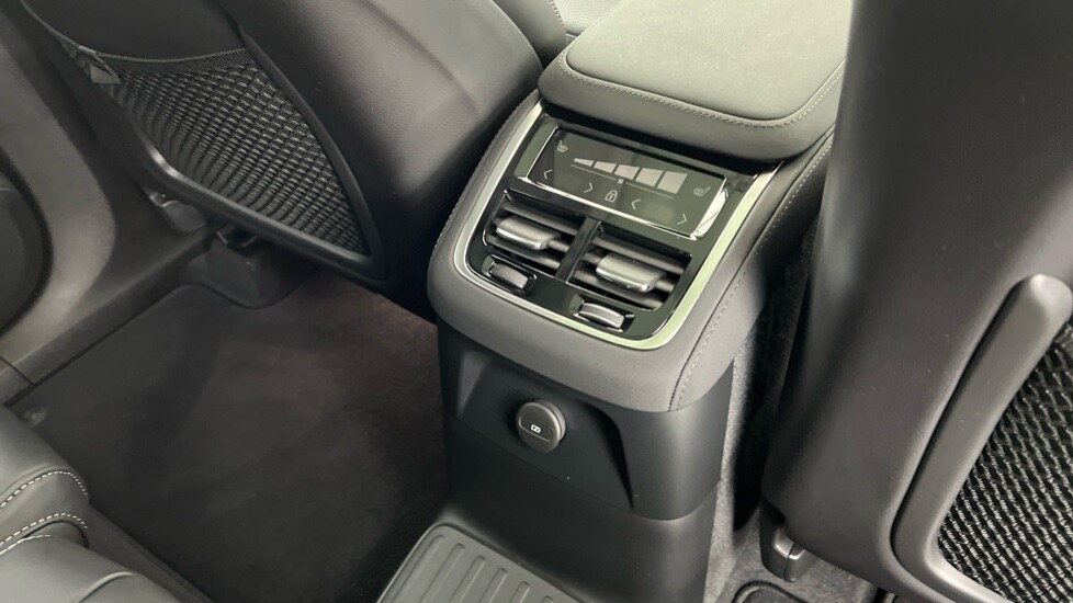 Used Volvo XC90 2025 for sale - 77934403: Photo 42