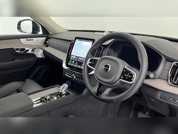 Used Volvo XC90 2025 for sale - 77934403: Photo