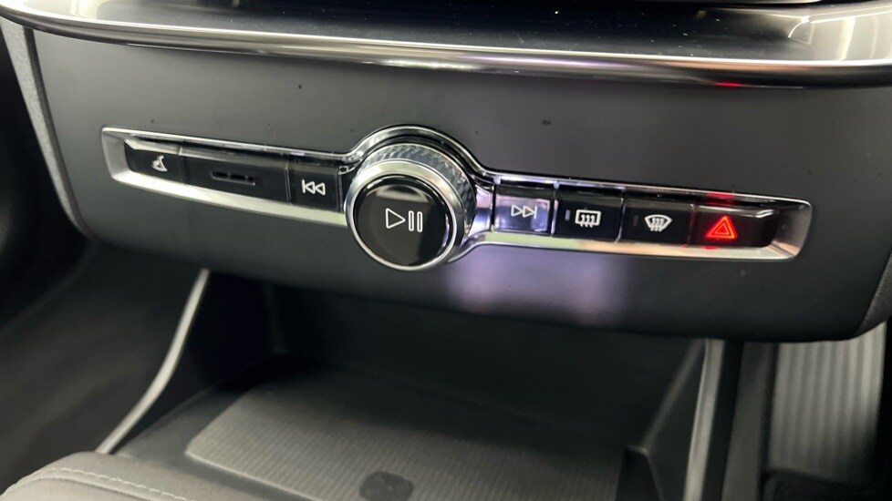 Used Volvo XC90 2025 for sale - 77934403: Photo 55