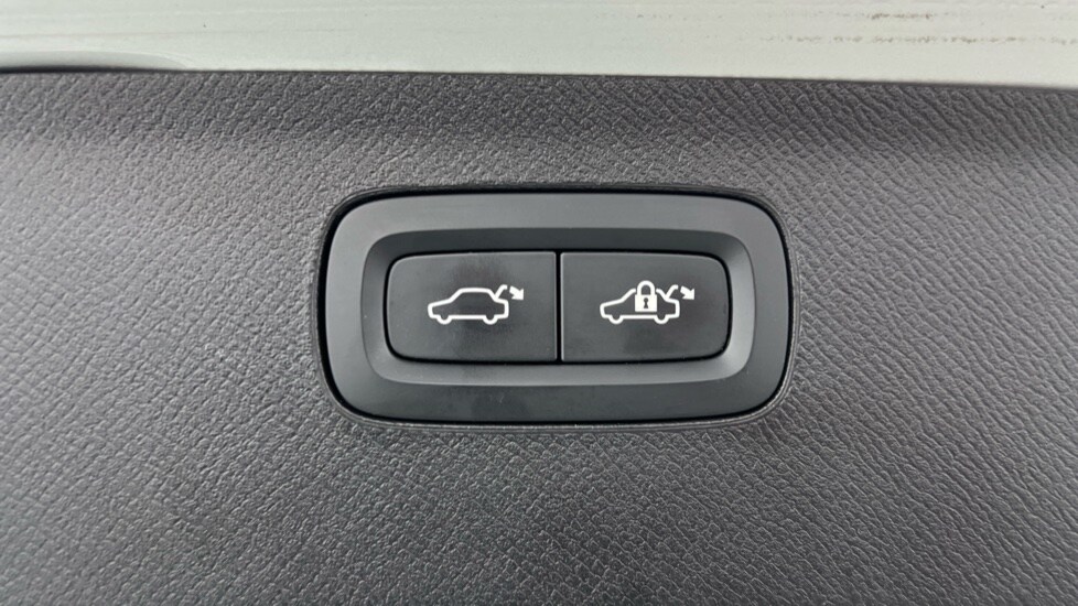Used Volvo XC90 2021 for sale - 76007852: Photo 35