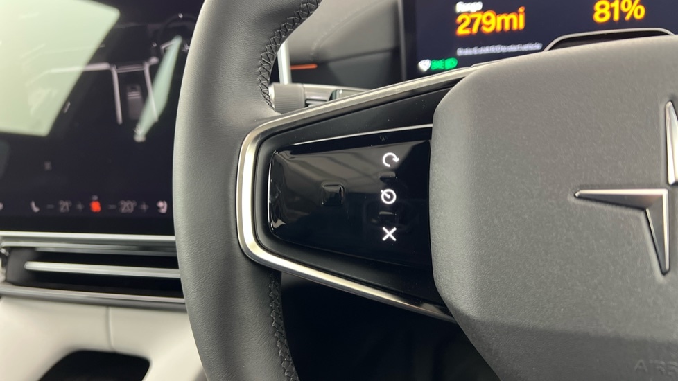Used Polestar Polestar 4 2025 for sale - 76332232: Photo 10