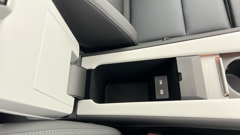 Used Polestar Polestar 4 2025 for sale - 76332232: Photo 69