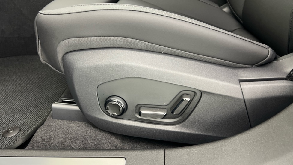 Used Polestar Polestar 4 2025 for sale - 76332232: Photo 73