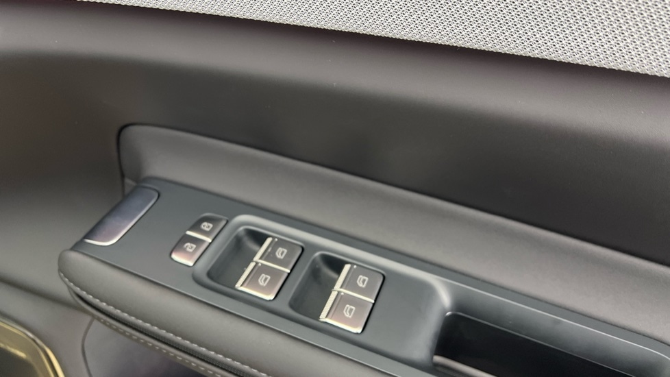 Used Polestar Polestar 4 2026 for sale - 77855679: Photo 39