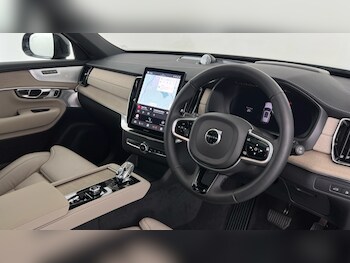 Used Volvo XC90 2025 for sale - 77261632: Photo