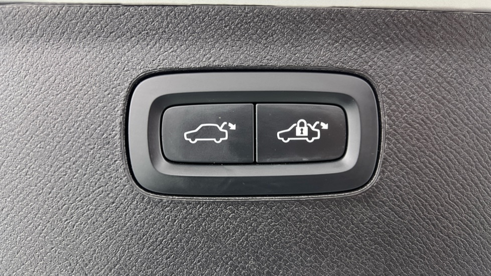 Used Volvo XC90 2021 for sale - 77021886: Photo 35