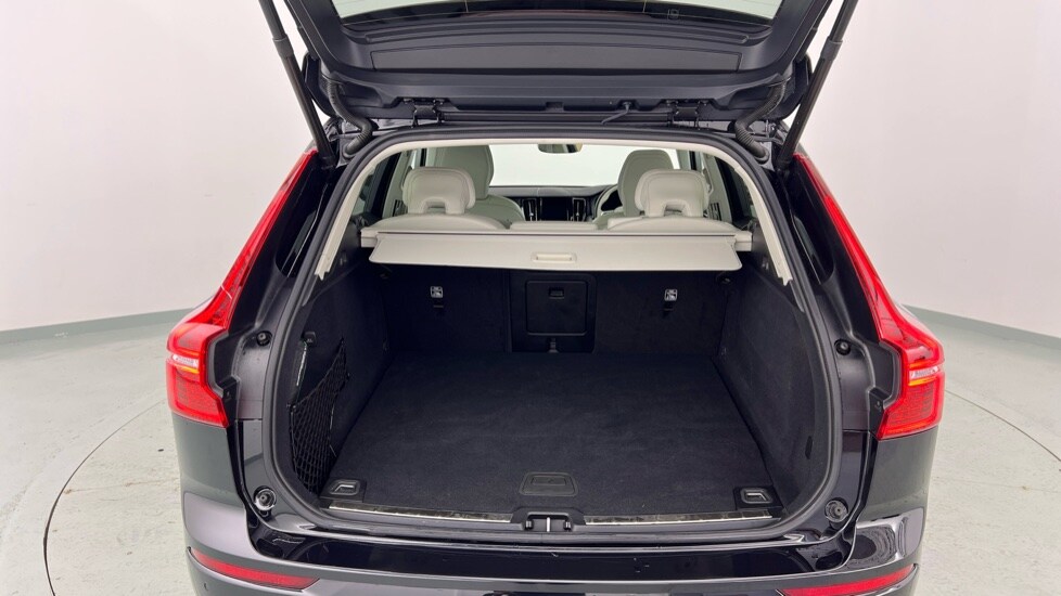 Used Volvo XC60 2025 for sale - 77552278: Photo 13