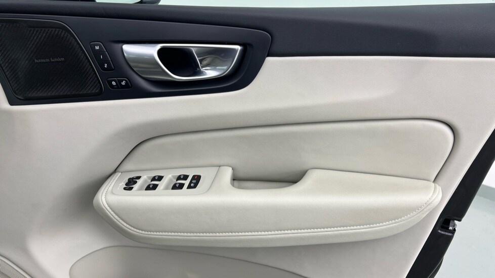 Used Volvo XC60 2025 for sale - 77552278: Photo 29