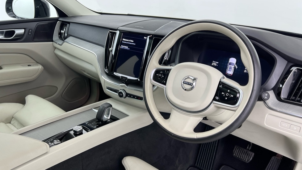 Used Volvo XC60 2025 for sale - 77552278: Photo 4