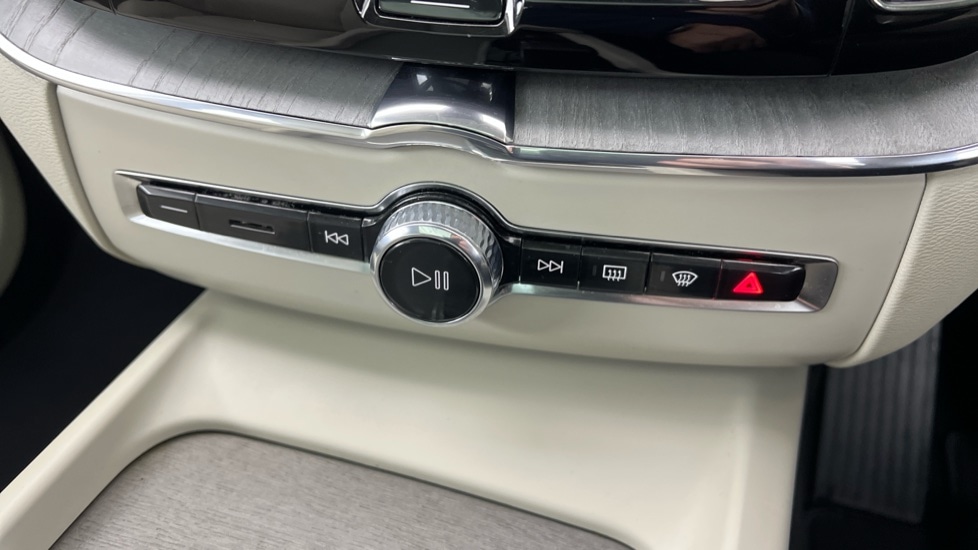 Used Volvo XC60 2025 for sale - 77552278: Photo 50