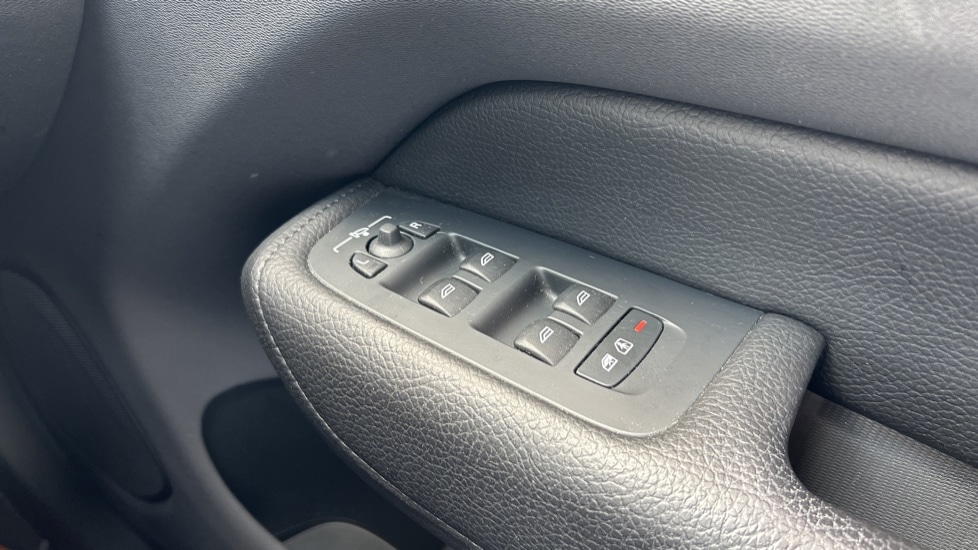 Used Volvo XC60 2019 for sale - 78066866: Photo 28