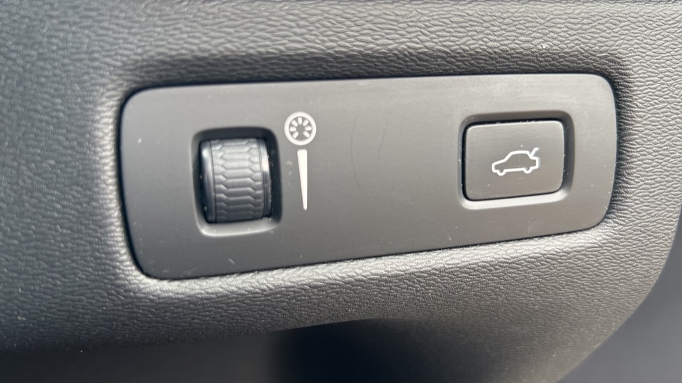 Used Volvo XC60 2019 for sale - 78066866: Photo 34