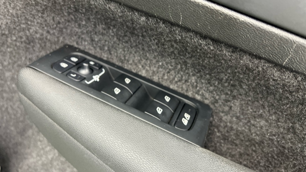 Used Volvo XC40 2024 for sale - 76139994: Photo 24