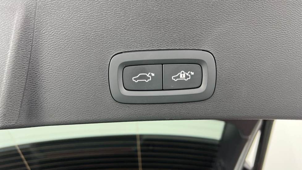 Used Volvo XC40 2024 for sale - 76139994: Photo 35