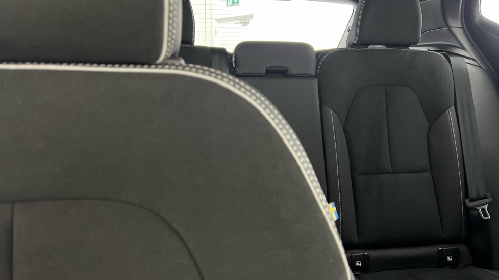 Used Volvo XC40 2024 for sale - 76139994: Photo 37