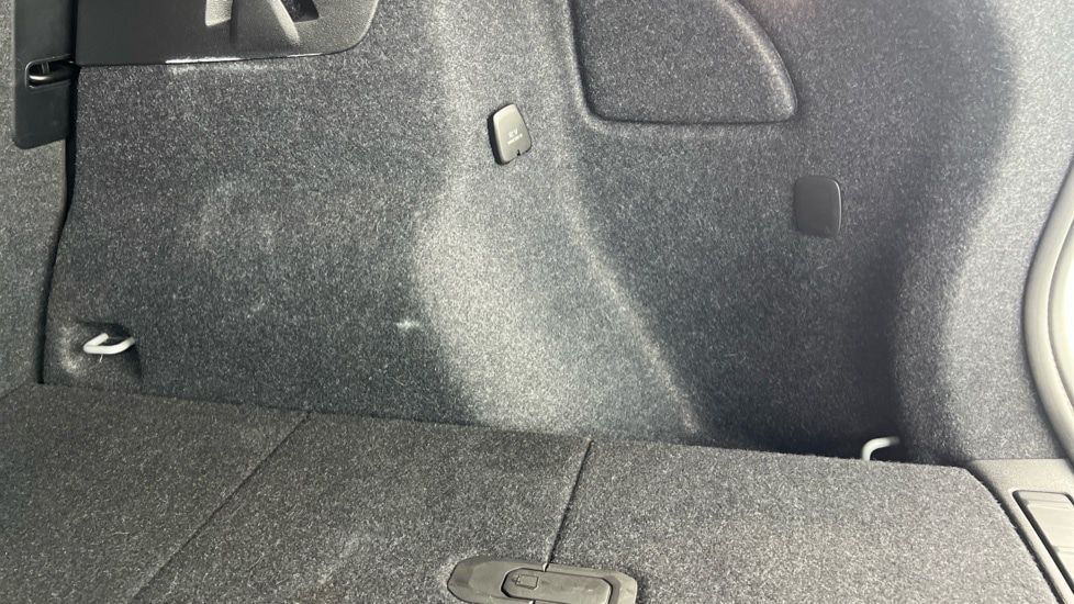 Used Volvo XC40 2024 for sale - 76139994: Photo 56