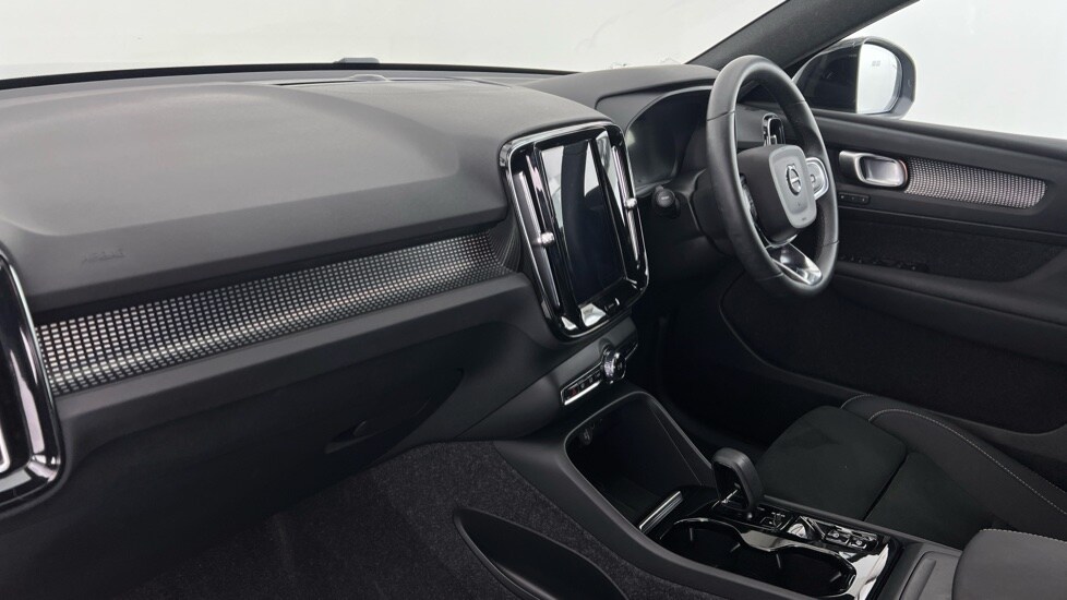 Used Volvo XC40 2024 for sale - 76139994: Photo 59