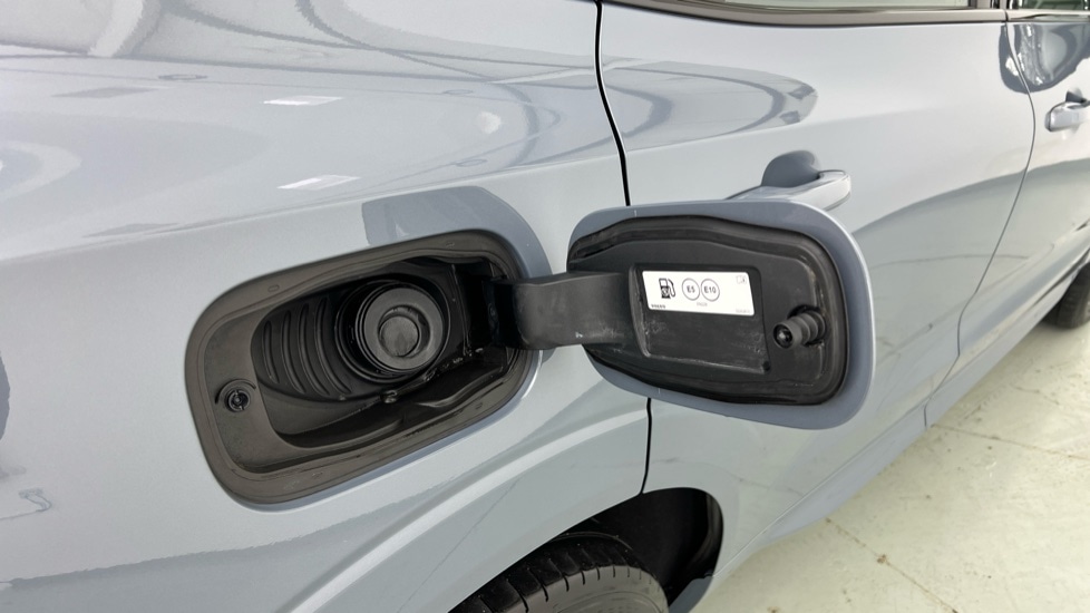 Used Volvo XC60 2023 for sale - 77218711: Photo 16