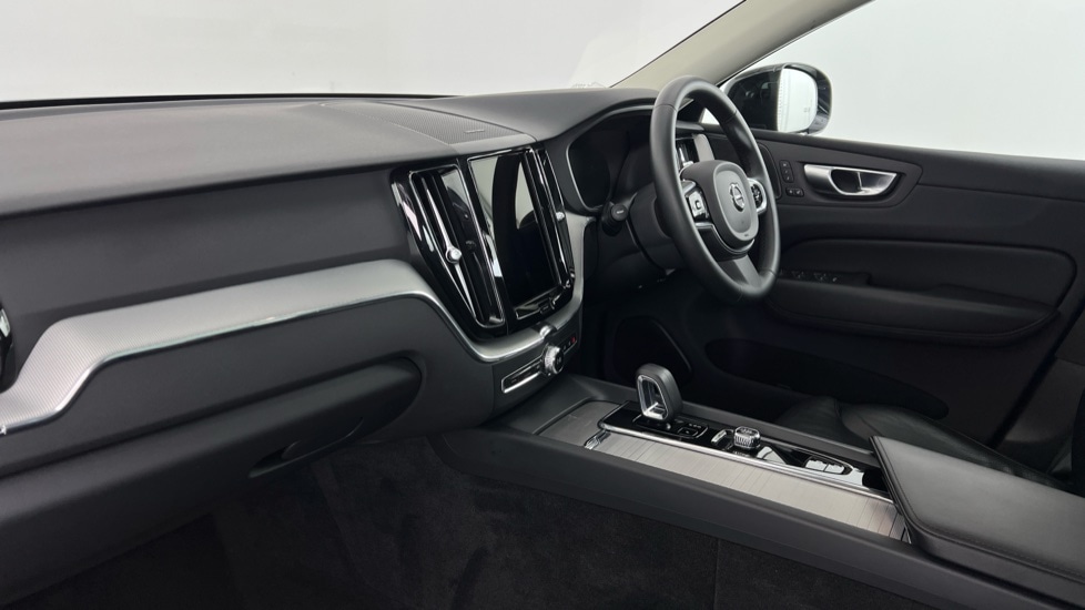 Used Volvo XC60 2023 for sale - 77218711: Photo 59